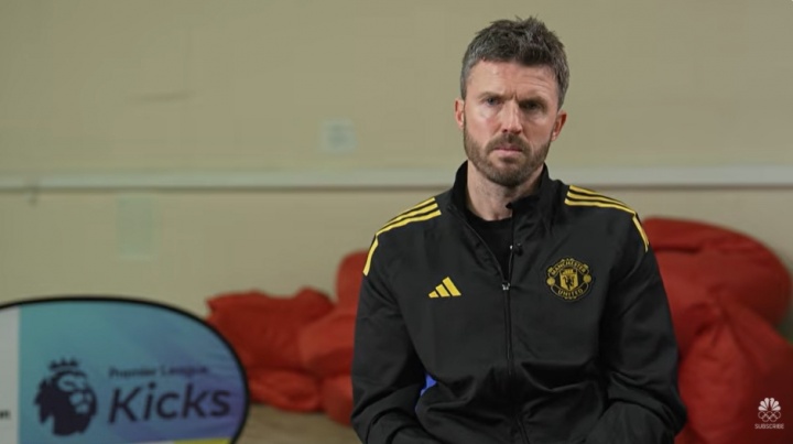 世界杯高清赛事直播入口-卡里克：处理压力是梅努真正的天赋 信任青训是曼联的重要部分